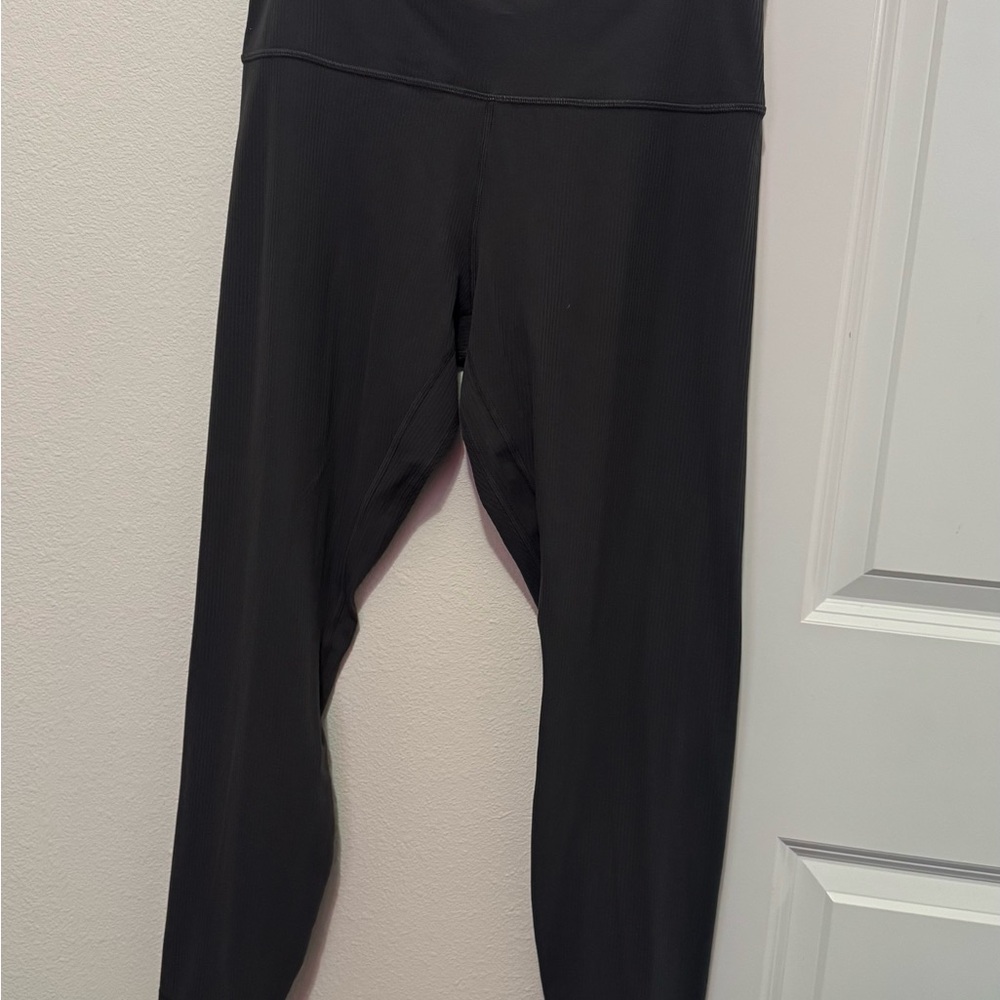 Ribbed Lulu aligned